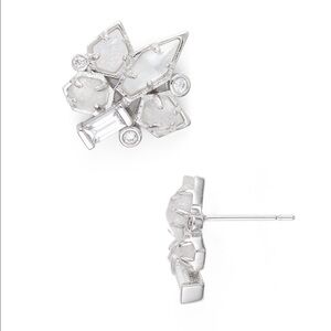 NWT Kendra Scott beautiful stud earrings